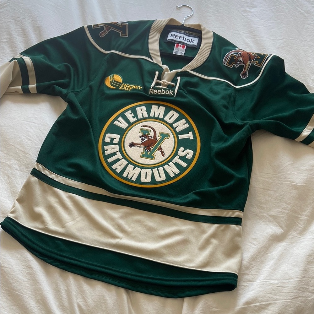 Hockey Jersey Reebok Vermont Catamounts Green Jersey Adult Medium
